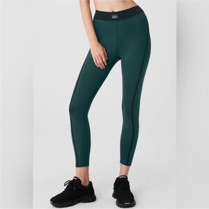 Alo Yoga Airlift High-Waist 7/8 Line Up Legging
